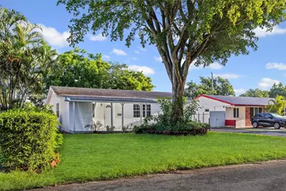 6825 SW 12th St, Pembroke Pines, FL 33023 - Photo 2