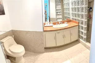 7135 Collins Ave, Miami Beach, FL 33141 - Photo 16