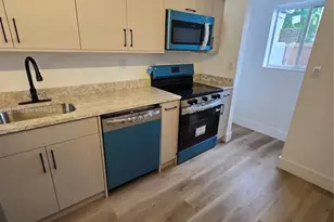 15124 SW 81st St, Miami, FL 33193 - Photo 2