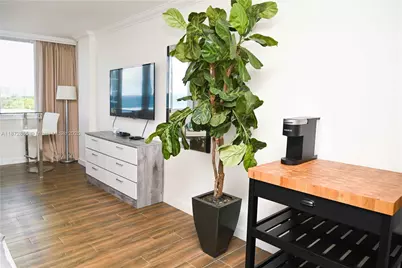 19201 Collins Ave #504, Sunny Isles Beach, FL 33160 - Photo 10
