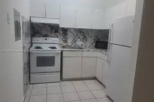 3640 NW 9th St, Miami, FL 33125 - Photo 12