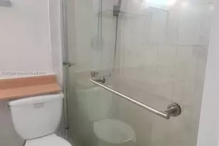 3640 NW 9th St, Miami, FL 33125 - Photo 18