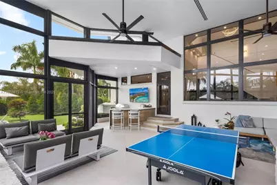 2965 NE Surrey Ln, Weston, FL 33331 - Photo 42