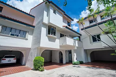 2000 S Bayshore Dr #72, Miami, FL 33133 - Photo 2