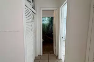 921 Meridian Ave, Miami Beach, FL 33139 - Photo 20