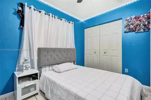 871 NE 207th Ln, Miami, FL 33179 - Photo 38