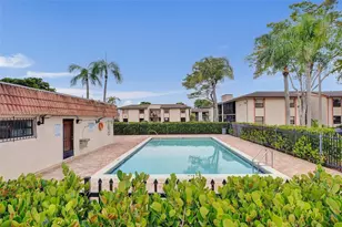 871 NE 207th Ln, Miami, FL 33179 - Photo 48