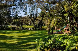 10100 Lakeside Dr, Coral Gables, FL 33156 - Photo 28