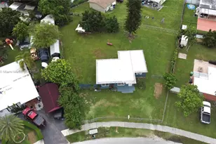 15250 Harrison Dr, Homestead, FL 33033 - Photo 16