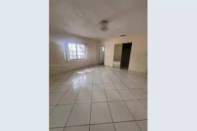 890 E 28th St, Hialeah, FL 33013 - Photo 18