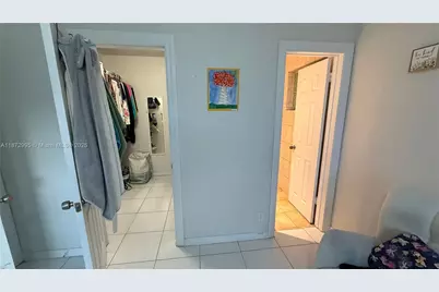 21140 NE 26th Ave, Miami, FL 33180 - Photo 56
