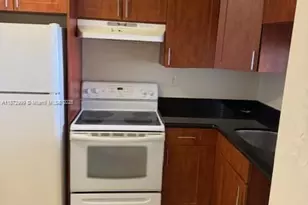 492 NW 165th St Rd, Miami, FL 33169 - Photo 2