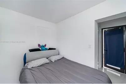 1946 NW 49th St, Miami, FL 33142 - Photo 16