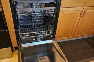 20400 W Country Club Dr, Aventura, FL 33180 - Photo 10