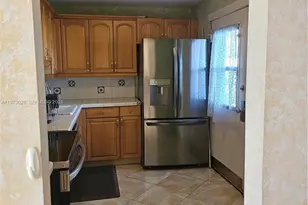 20400 W Country Club Dr, Aventura, FL 33180 - Photo 22