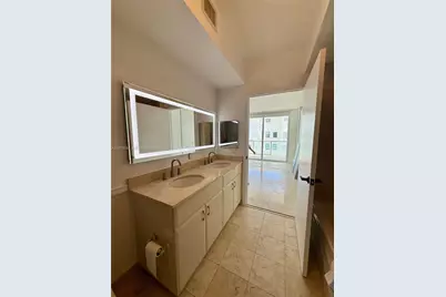 6365 Collins Ave #904, Miami Beach, FL 33141 - Photo 18