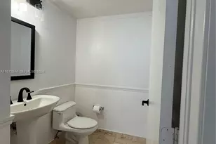 6365 Collins Ave, Miami Beach, FL 33141 - Photo 20