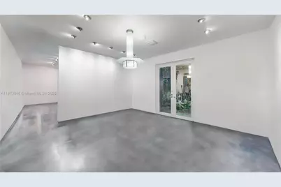 2101 Tigertail Ave, Miami, FL 33133 - Photo 46