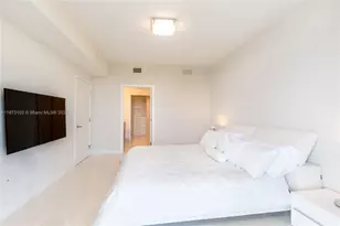 16385 Biscayne Blvd, North Miami Beach, FL 33160 - Photo 14