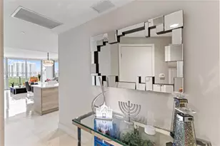 16385 Biscayne Blvd, North Miami Beach, FL 33160 - Photo 10