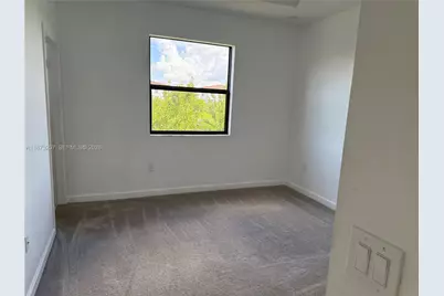 607 NE 208th Ter #607, Miami, FL 33179 - Photo 8