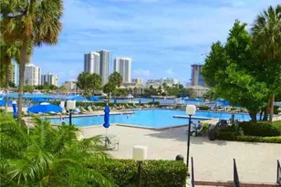 2500 Parkview Dr, Hallandale Beach, FL 33009 - Photo 30