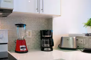 18100 N Bay Rd, Sunny Isles Beach, FL 33160 - Photo 4