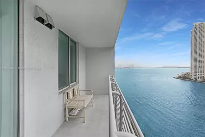 325 S Biscayne Blvd #1217, Miami, FL 33131 - Photo 1