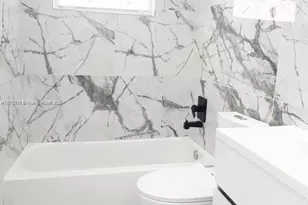 1013 NW 1st Ave, Hallandale Beach, FL 33009 - Photo 14