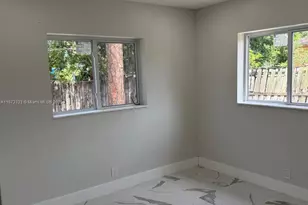 1050 NW 25th Way, Fort Lauderdale, FL 33311 - Photo 18