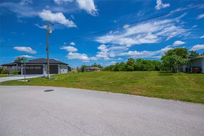 1203 SE 3rd Ave, Cape Coral, FL 33990 - Photo 10