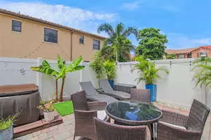 8936 W 35th Ln, Hialeah, FL 33018 - Photo 18