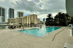 2600 E Hallandale Beach Blvd, Hallandale Beach, FL 33009 - Photo 24