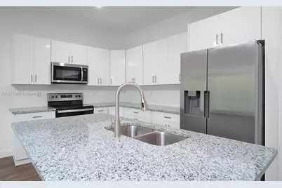 8007 Vega Ct, Labelle, FL 33935 - Photo 4