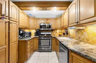 2401 Collins Ave, Miami Beach, FL 33140 - Photo 10