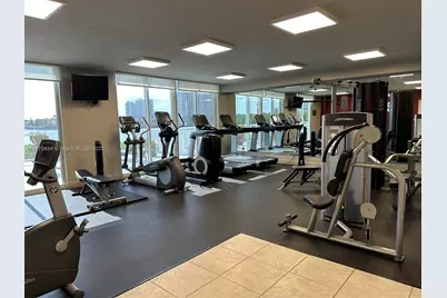 17050 N Bay Rd #405, Sunny Isles Beach, FL 33160 - Photo 6