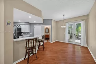 1900 Oceanwalk Ln, Lauderdale by the Sea, FL 33062 - Photo 10