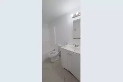 304 NW 30th Ct #102, Pompano Beach, FL 33064 - Photo 8