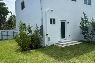 723 NW 19th Ave, Fort Lauderdale, FL 33311 - Photo 16