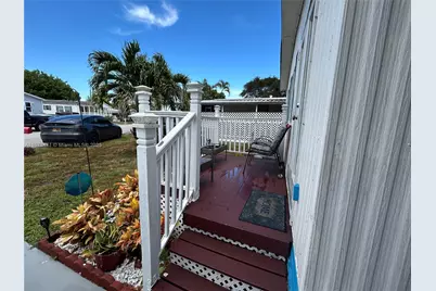 2140 SW 51st Ct, Dania Beach, FL 33312 - Photo 10