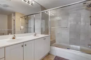 2501 Douglas Rd, Miami, FL 33133 - Photo 14