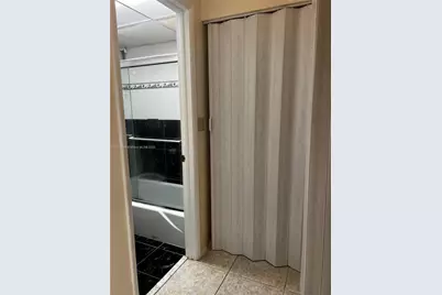 3760 Inverrary Dr #2Z, Lauderhill, FL 33319 - Photo 20