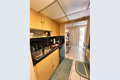 3760 Inverrary Dr #2Z, Lauderhill, FL 33319 - Photo 10