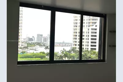 540 Brickell Key Dr #1002, Miami, FL 33131 - Photo 6