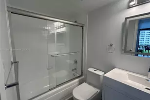 540 Brickell Key Dr, Miami, FL 33131 - Photo 20