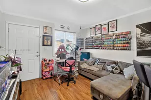 2551 NW 13th St, Miami, FL 33125 - Photo 4