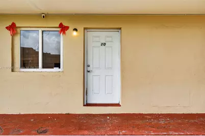2551 NW 13th St #10, Miami, FL 33125 - Photo 2