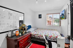 2551 NW 13th St, Miami, FL 33125 - Photo 10