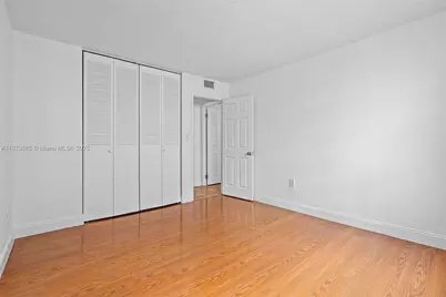 2750 NE 183rd St #1203, Aventura, FL 33160 - Photo 24