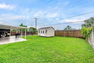 10040 SW 212th St, Cutler Bay, FL 33189 - Photo 4